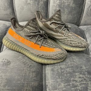 Yeezy 350 V2 “Beluga” Mens 8.5 & 11